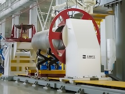 上9集团大型管路机械人